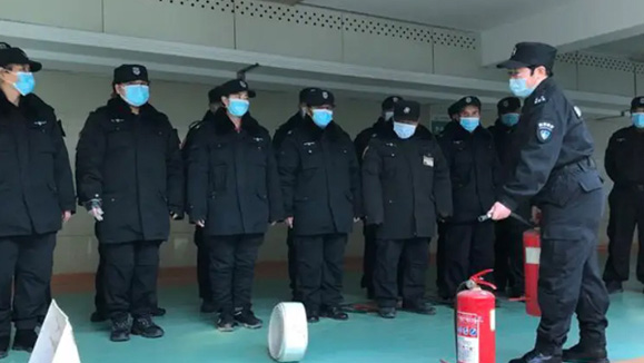 安亦保安開(kāi)展消防應(yīng)急演練